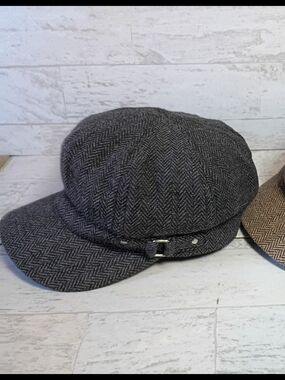 Classic Herringbone Gray Newsboy Cap - Women's Hat